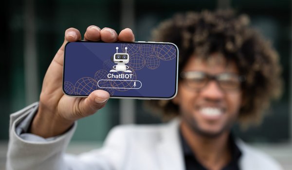 Comment les entreprises de services financiers peuvent-elles utiliser les chatbots pour améliorer l'expérience client ?